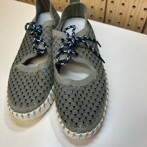 Ilse Jacobsen Perforated Slip On Shoes With Laces size 7
